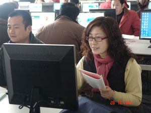 学员上机操作中